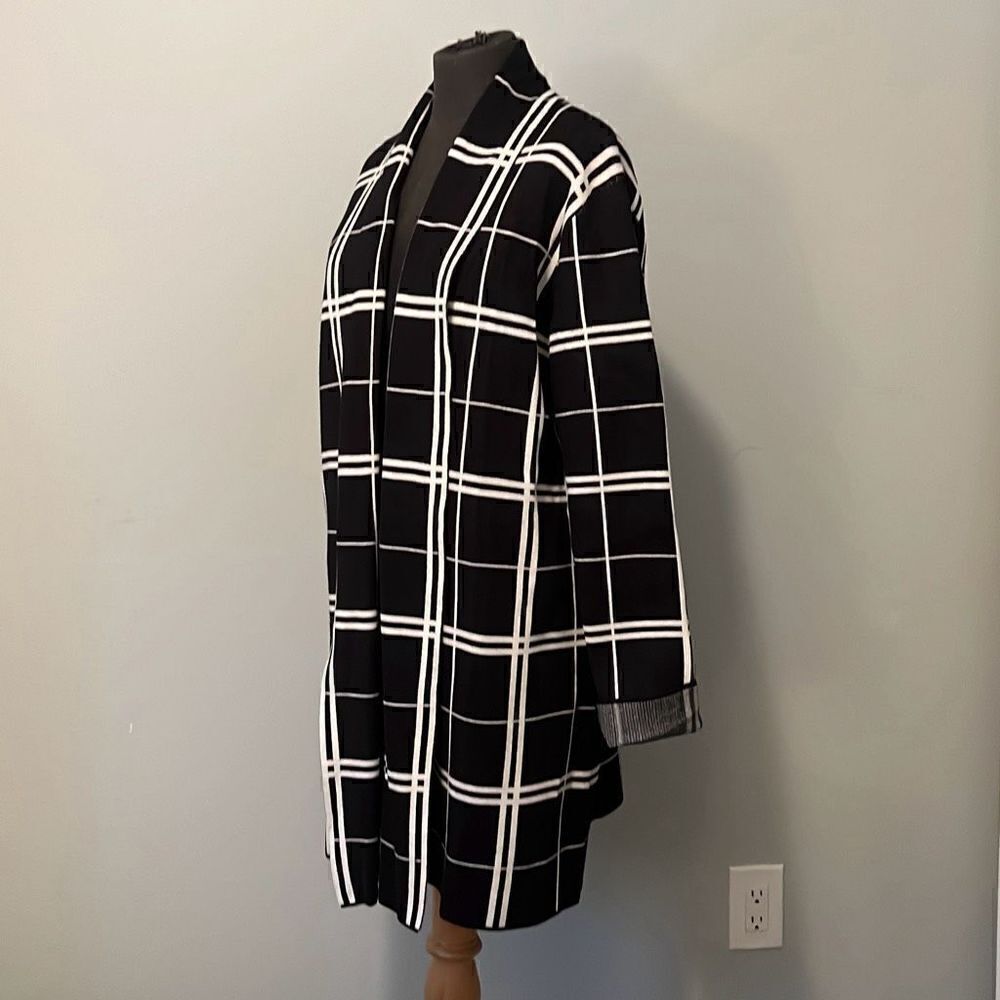 Premise Studio Women's Black White Plaid Open Front Knitted Cardigan Size XL - Picture 3 of 8